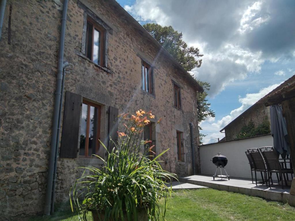 Chambre D'Hotes De Puy Faucher Arrenes Экстерьер фото